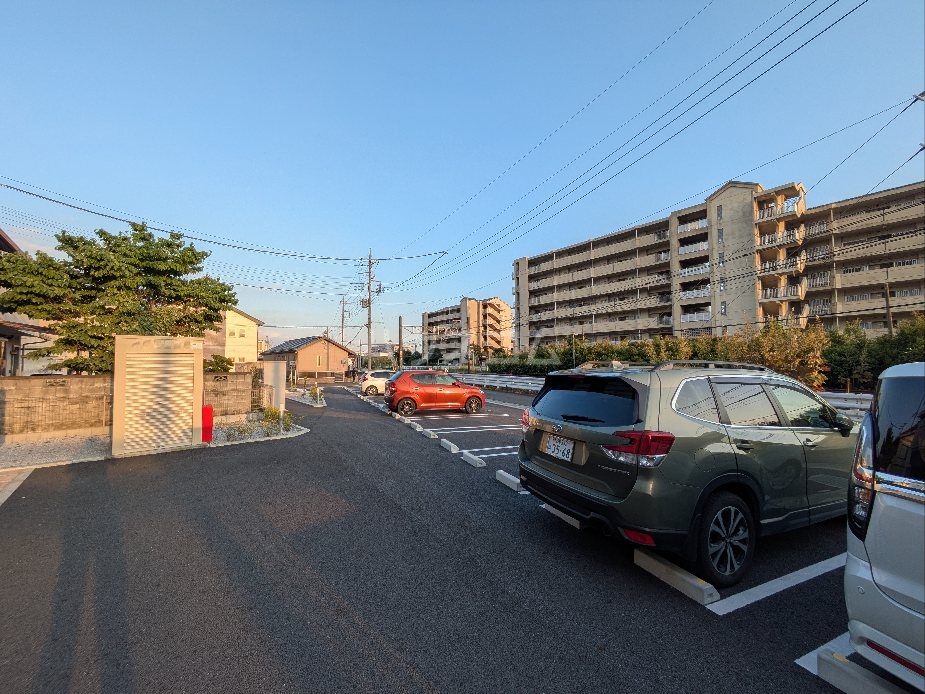 22/26 駐車場