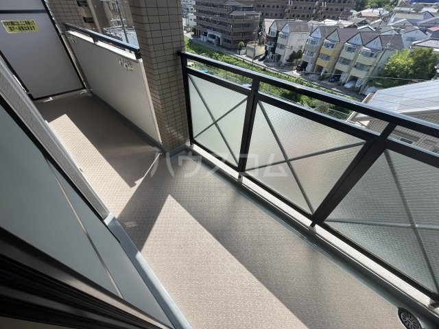 15/26 バルコニー