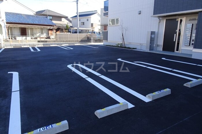 23/29 駐車場