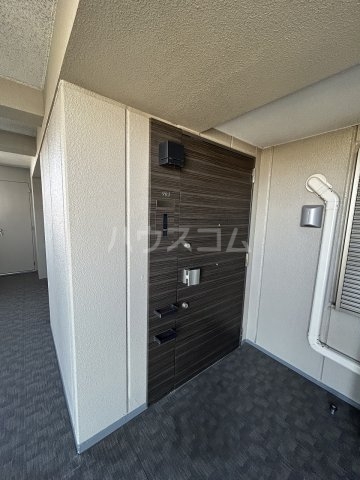 14/30 玄関