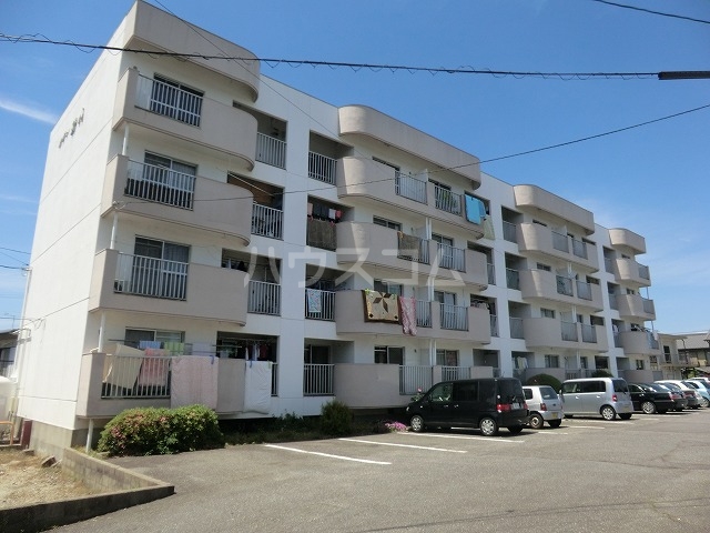 メゾン新川の外観