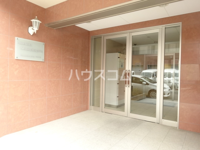 21/29 エントランス