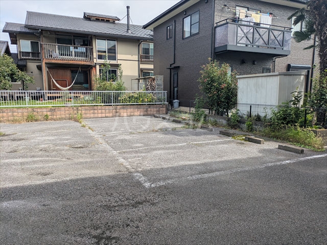 22/29 駐車場