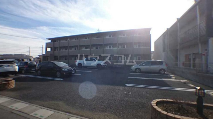 15/25 駐車場