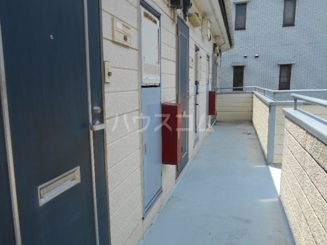 18/24 エントランス