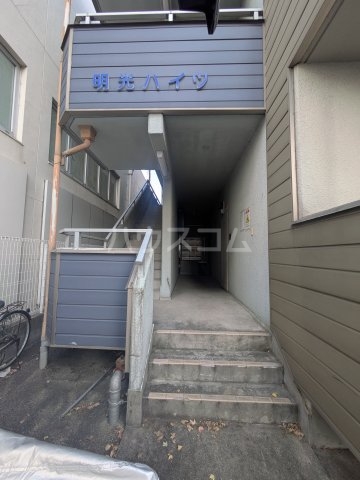 22/29 エントランス