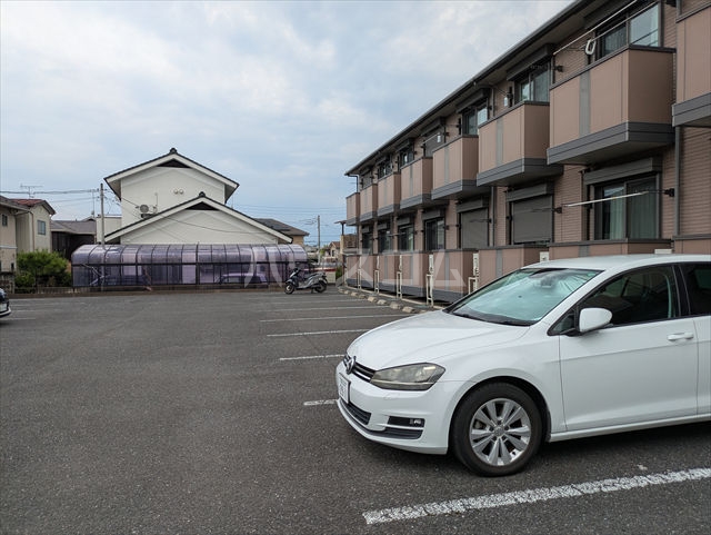 22/30 駐車場