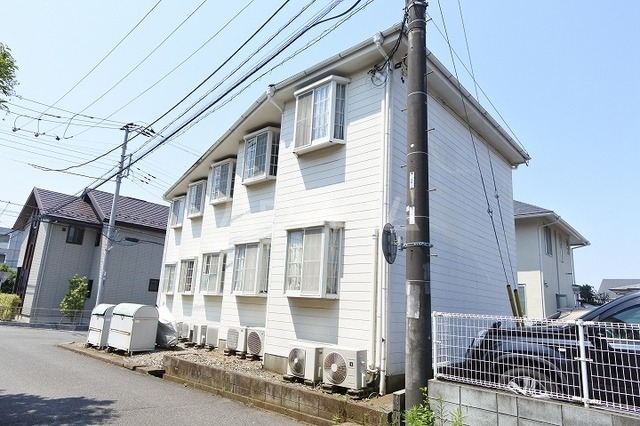 16/17 エントランス