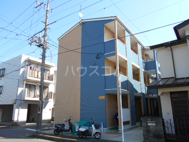 24/30 エントランス