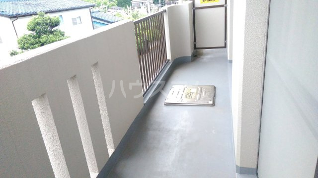 17/27 バルコニー