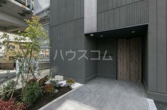 16/26 エントランス