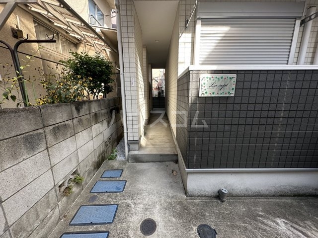 3/6 エントランス