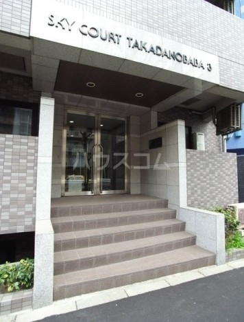 22/30 エントランス