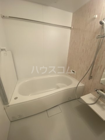 13/30 浴室