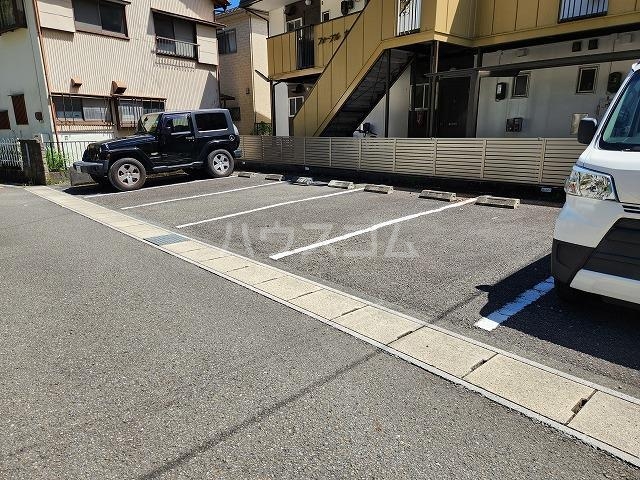2/2 駐車場