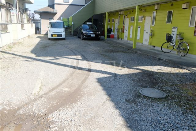 15/23 駐車場
