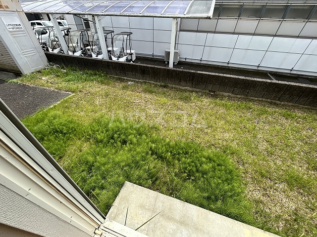 21/30 バルコニー