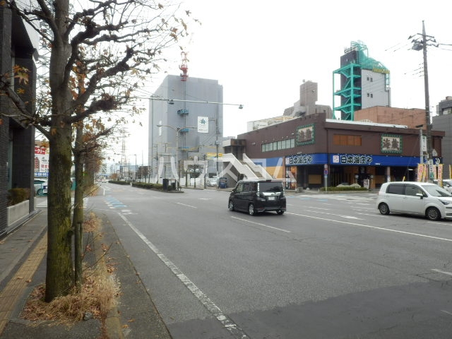 27/30 駐車場