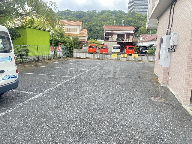 24/26 駐車場
