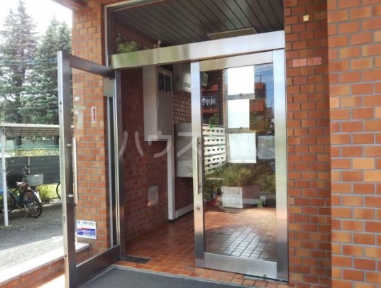 15/20 エントランス