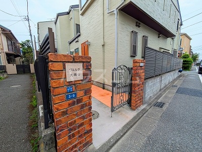 21/26 エントランス