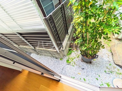 15/26 バルコニー