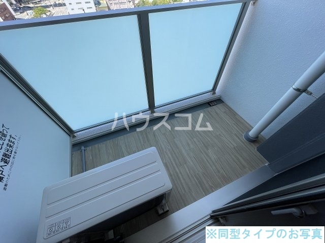 18/28 バルコニー