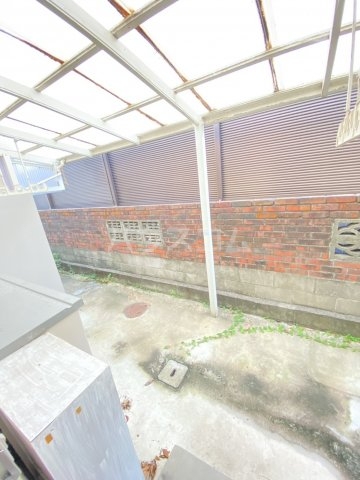 21/30 バルコニー