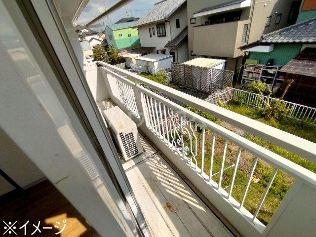 15/27 バルコニー