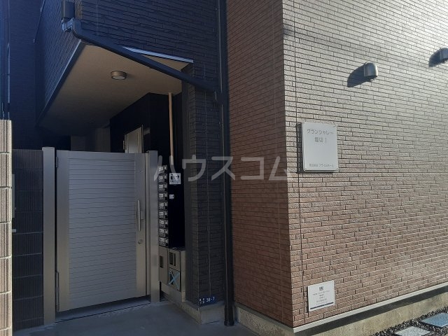 20/28 エントランス