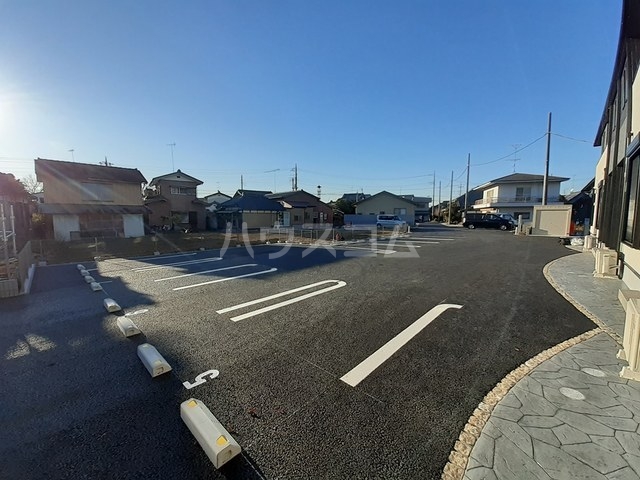 14/20 駐車場