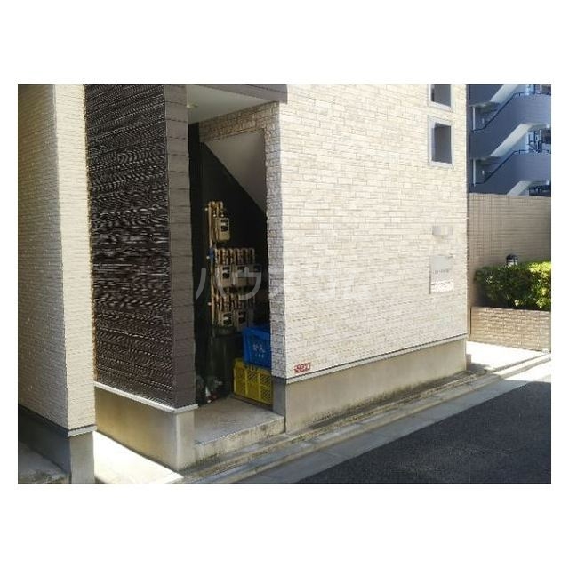 20/25 エントランス