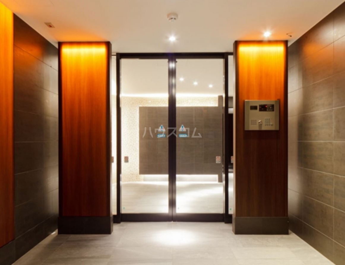 29/30 エントランス