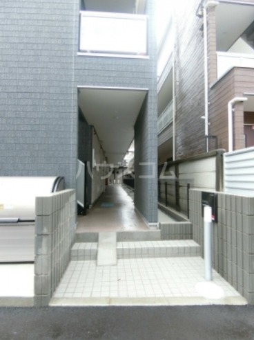 14/22 エントランス