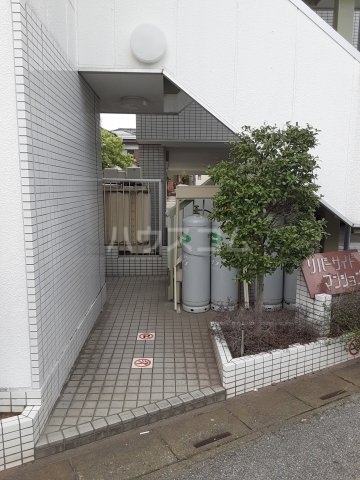 3/4 エントランス