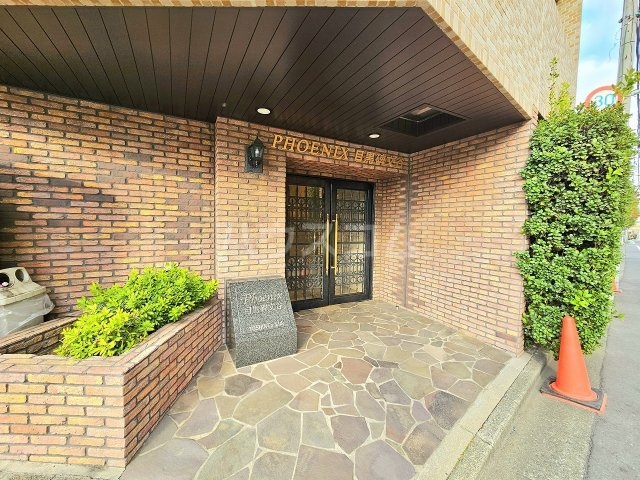 21/30 エントランス