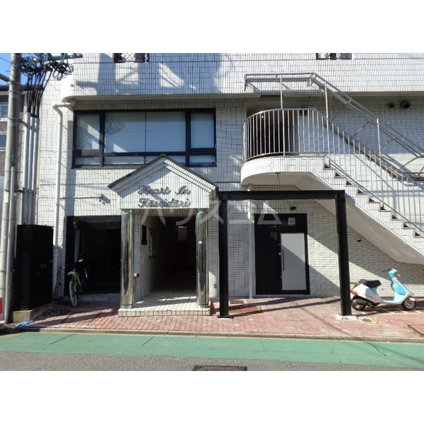 2/3 エントランス