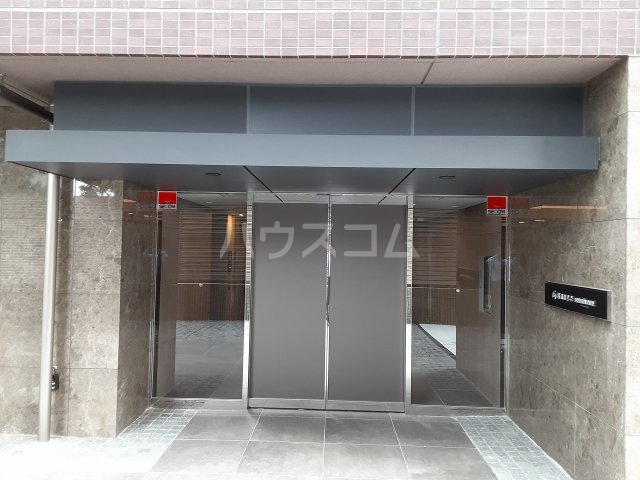 17/25 エントランス