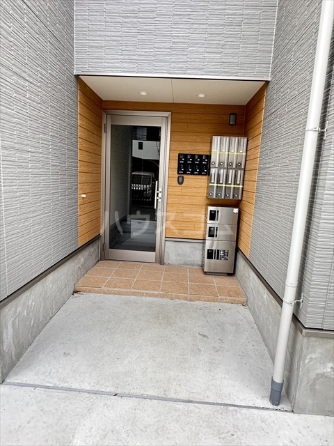 19/29 エントランス