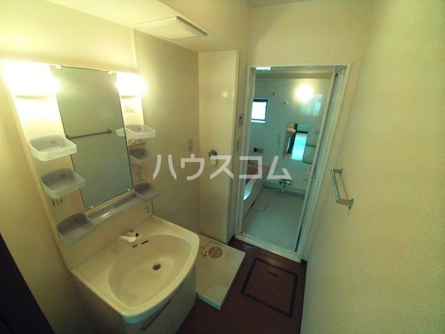 13/30 洗面