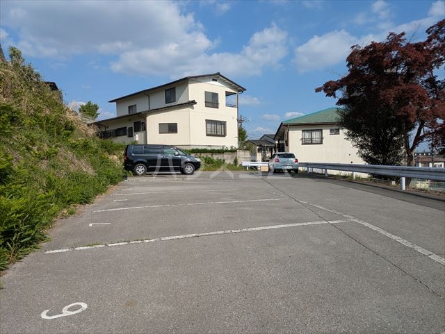 21/29 駐車場