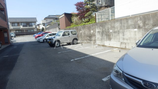 22/30 駐車場