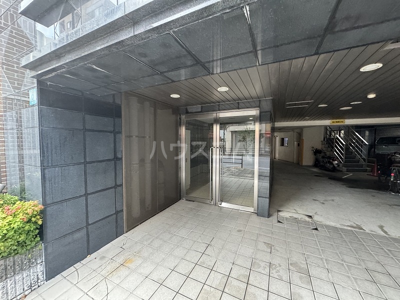 21/24 エントランス