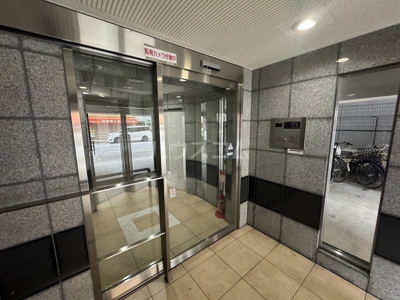 22/24 エントランス