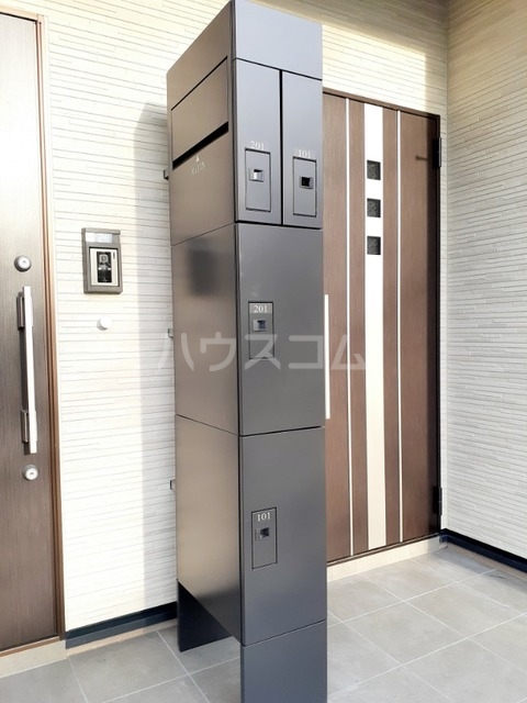 14/17 エントランス