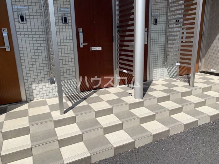 2/11 エントランス