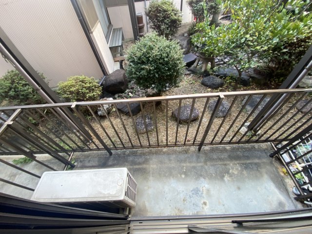 18/25 バルコニー