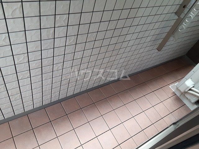 20/30 バルコニー