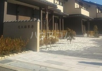 21/24 エントランス