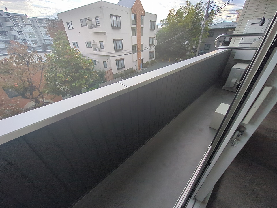 23/30 バルコニー